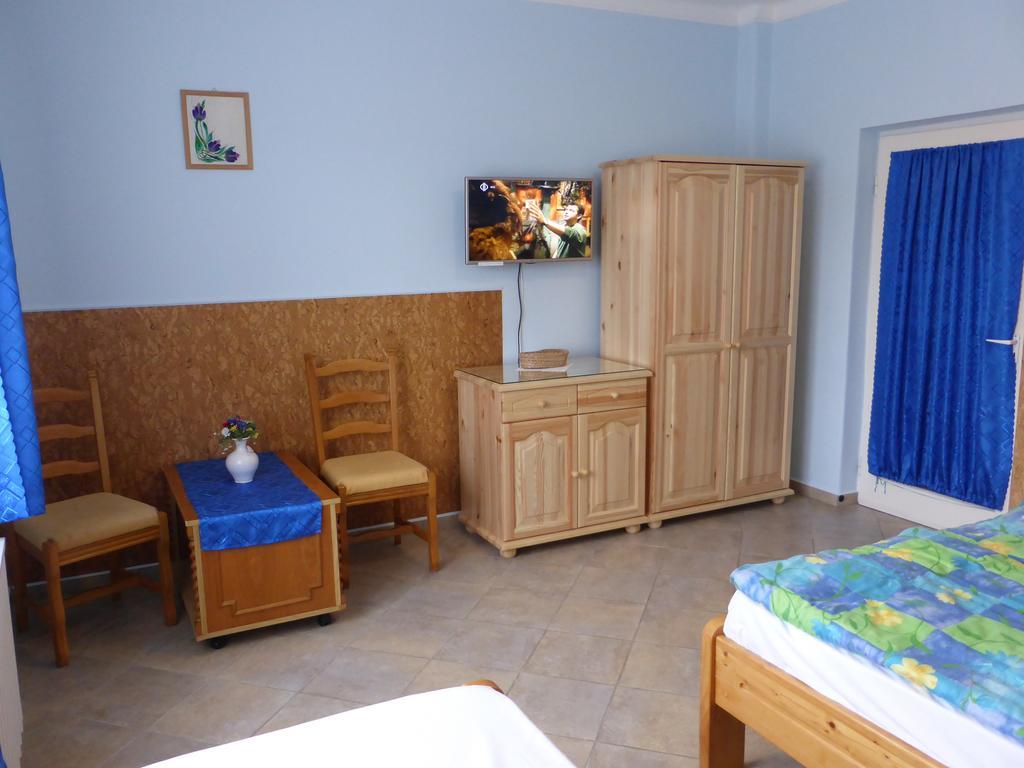 Napfeny Apartman Es Vendeghaz Egerszalók Exterior foto
